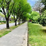 The L Place By Right Place Apartman